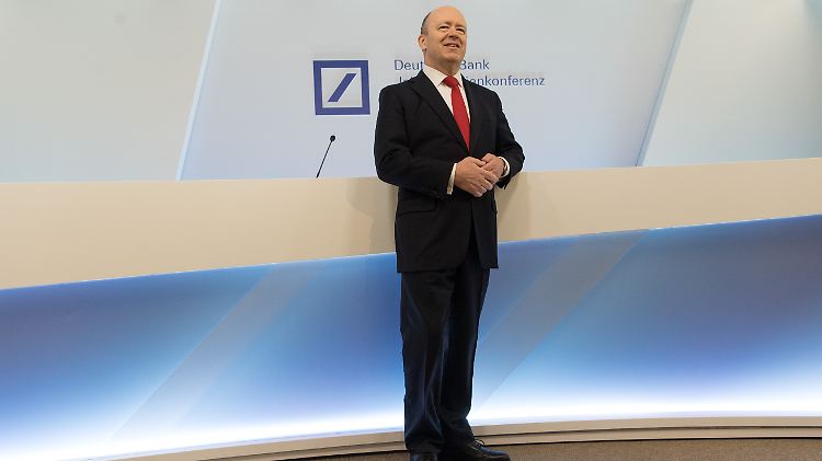 Ein Mann der Zahlen, der den Aktionären vorerst nur Verluste präsentieren kann: John Cryan, Chef der Deutschen Bank.