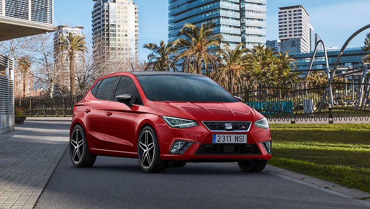 Breiter als der Vorgänger stellt Seat den neuen Ibiza auf.