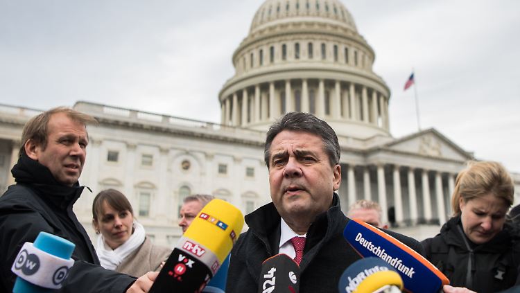 Sigmar Gabriel vor dem Kapitol: Vorerst behält er lieber das große Ganze im Blick.