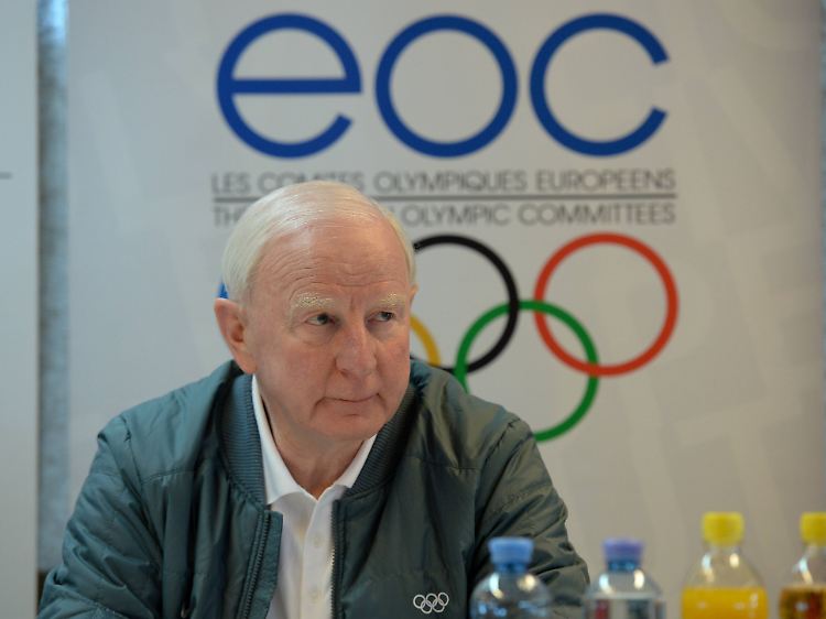 Pat Hickey, der als Bach-Vertrauter steht, steht im Zentrum des Ermittlungen um illegal verkaufte Rio-Tickets.