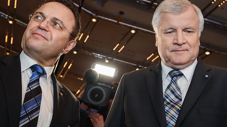 Kritiker von Kanzlerin Merkel: CSU-Chef Horst Seehofer und seine Parteifreund Hans-Peter Friedrich.