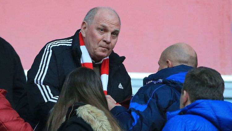 Hier sitzt der Chef: Uli Hoeneß.