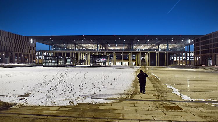 Könnte die BER-Baustelle tatsächlich im Sommer 2018 ein Ende haben? Schön wär's!