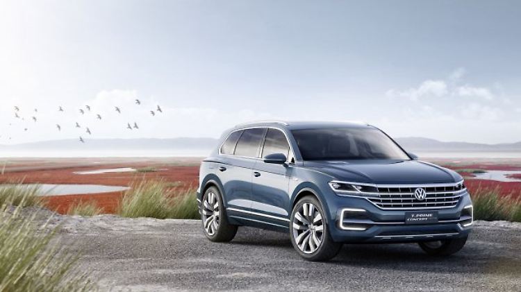 Mit dem Konzeptfahrzeug Prime-T hat VW im Frühjahr 2016 bereits einen konkreten Ausblick auf das Design des neuen Touareg gegeben.