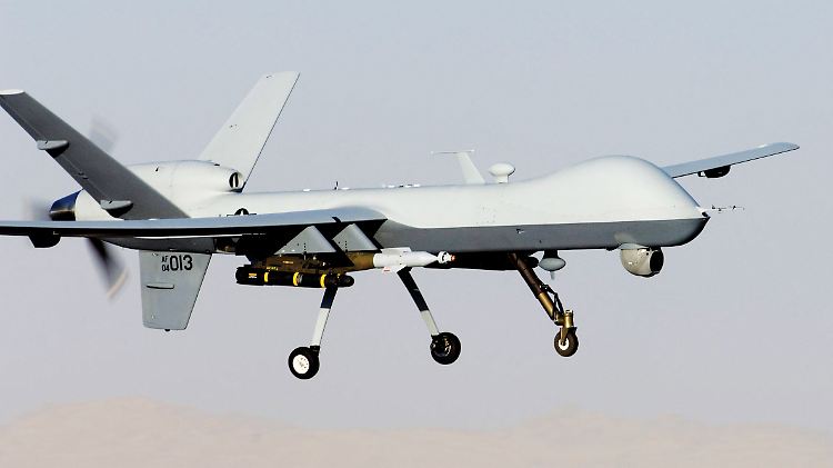 Der lange Arm der USA: Eine Drohne vom Typ MQ-9 "Reaper" mit Präzisionsbomben oder Lenkraketen unter den Flügeln.