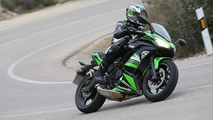 Auch versierte Motorradfahrer kommen mit der Kawasaki Ninja 650 auf ihre Kosten.