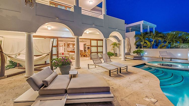 Diese Villa in Mumbai kostet bei Luxury Retreats zwischen 714 und 2000 Dollar pro Nacht.
