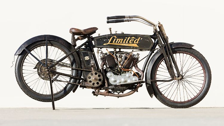 Zum Star der Bonhams-Auktion wurde überraschend diese Feilbach 10 HP-Limited aus dem Jahr 1914.
