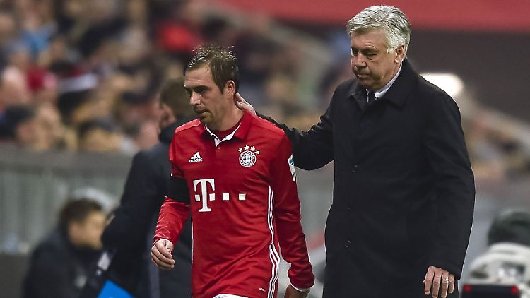 "Ich bin nicht glücklich damit": Carlo Ancelotti und Philipp Lahm.