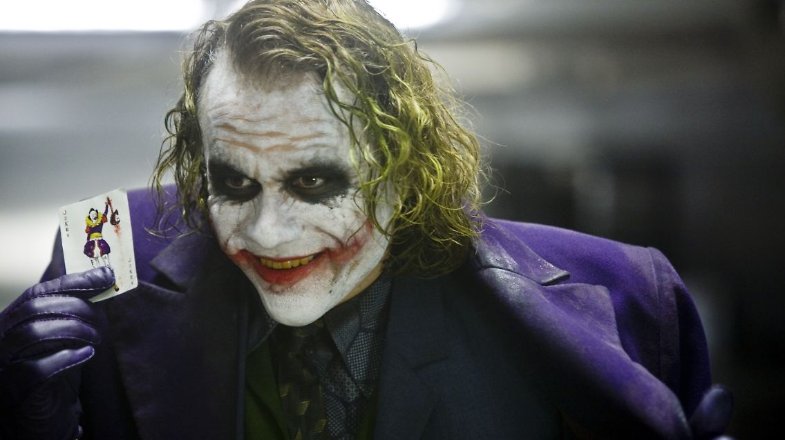 Blockbuster in HD wie "Dark Knight": Darauf hat es offenbar die Telekom bei einer Zusammenarbeit mit Sky Deutschland abgesehen.