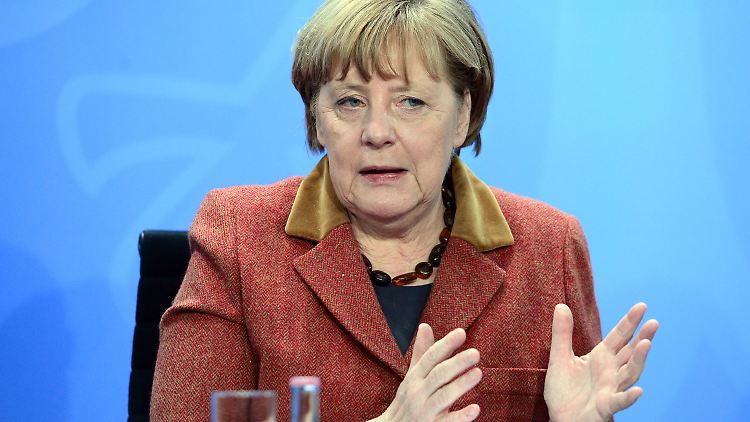 Kanzlerin Merkel will im Wahljahr mehr ausreisepflichtige Ausländer in ihre Heimatländer zurückschicken. 