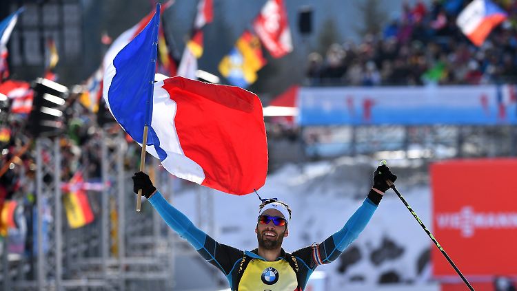 Fourcade setz sich vor Bö und Rekordweltmeister Björndalen durch.
