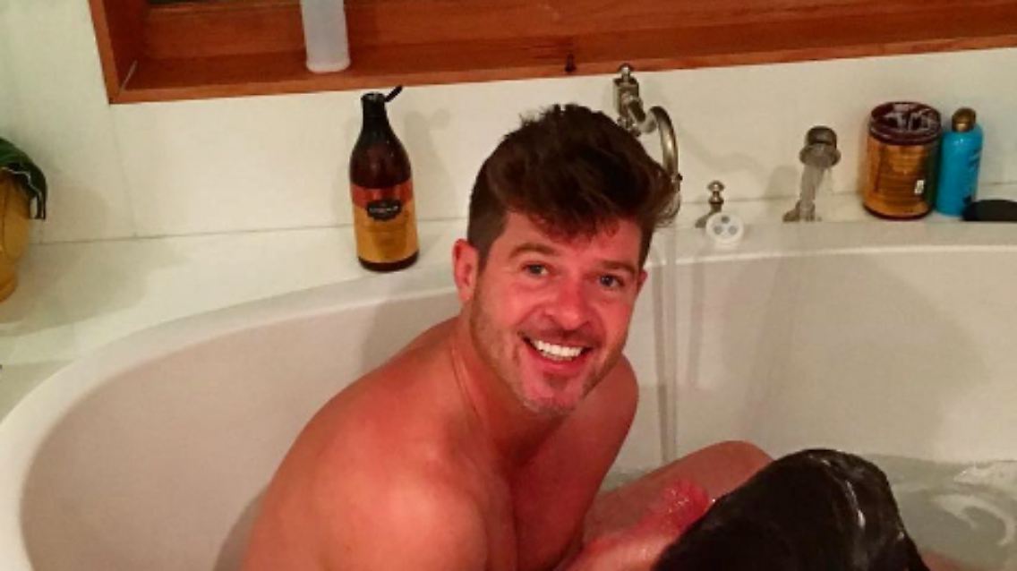 Robin-Thicke-Wanne.jpg