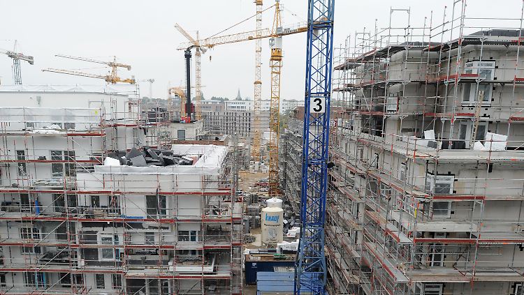 Nicht nur in Hamburg werden immer mehr Eigentumswohnungen gebaut, während der Zuzug nachlässt.