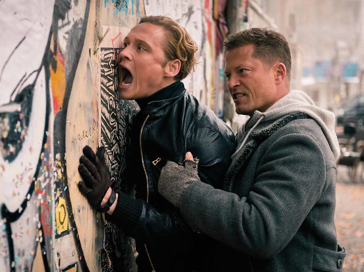 Im Kino sah man Schweighöfer zuletzt mit Til Schweiger in "Vier gegen die Bank".