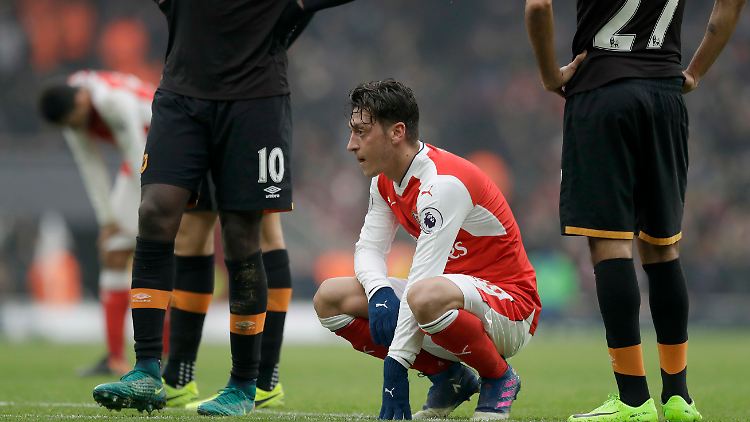 Mesut Özil ist bei Arsenal in die Kritik geraten.