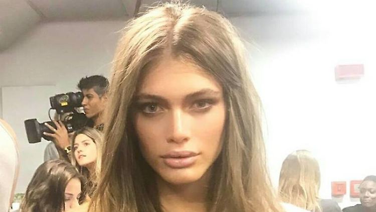 Valentina Sampaio modelt für die französische "Vogue".