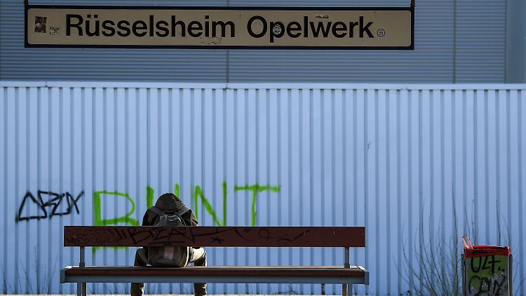 Rüsselsheim Blues: Die Zukunft von insgesamt 18.000 Arbeitsplätzen bei Opel in Deutschland lässt die Bundesregierung im Wahljahr nicht kalt.
