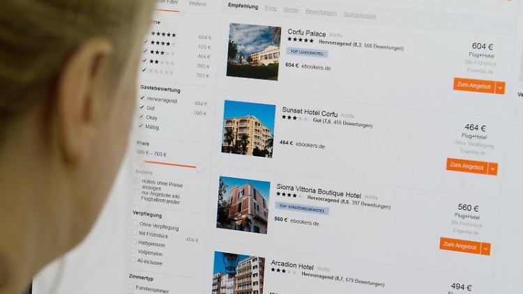 Im Internet werben unzählige Reiseportale und Suchmaschinen mit dem günstigsten Urlaub. Den Überblick zu behalten ist da gar nicht so leicht.