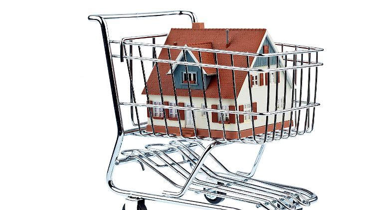Wichtig bei der Immobilienfinanzierung ist, dass die Eckdaten des Darlehens - Höhe, Rate und Zinsbindung - zum individuellen Bedarf passen. 
