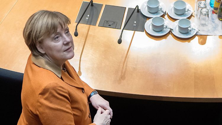 Muss den "politischen Auftrag" im Blick haben: Kanzlerin Merkel.