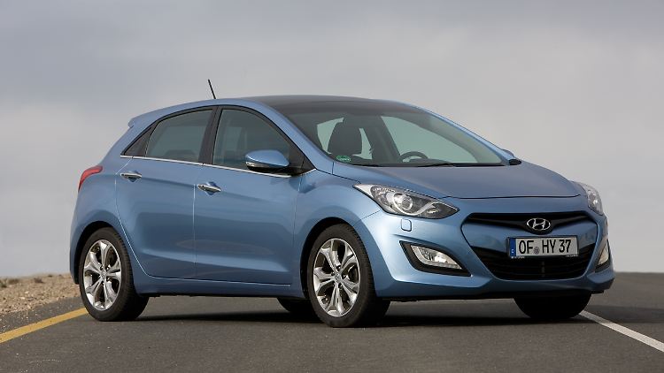 Bereits 2012 ist der HYundai i30 als Gegner des VW Golf angetreten.