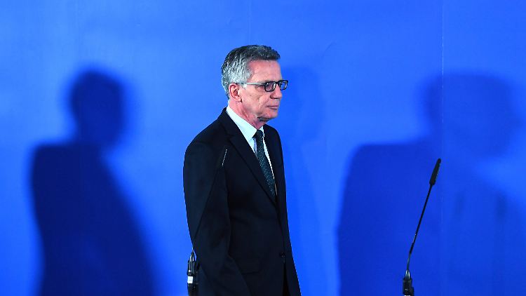 Ist sauer auf die rot-grün-regierten Bundesländer: Bundesinnenminister de Maizière