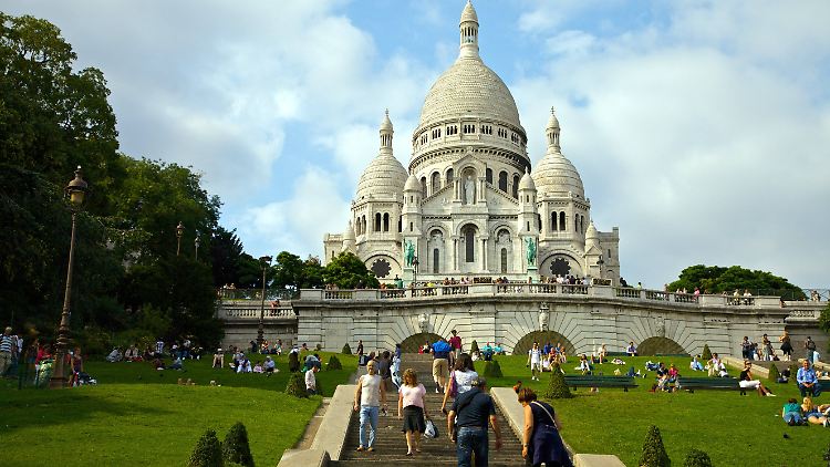 Paris hat 1,5 Millionen Touristen weniger. 