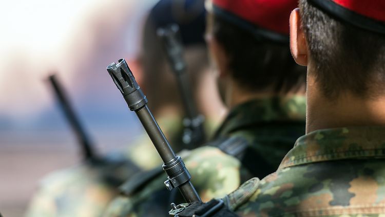 198.000 Soldaten sollen 2024 im Dienst der Bundeswehr stehen.