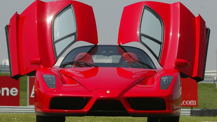 Der Ferrari Enzo gehört zu den wertvollsten Stücken der Sammlung.