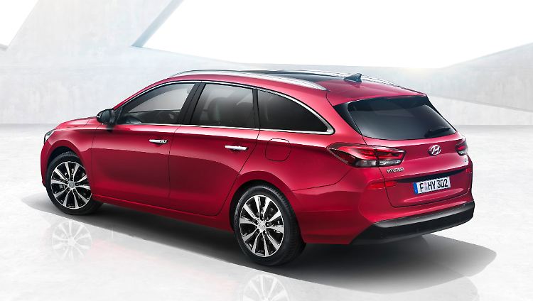 In der Länge ist der Hyundai i30 Kombi im Vergleich zum Vorgänger um vier Zentimeter auf 4,59 Meter gewachsen.