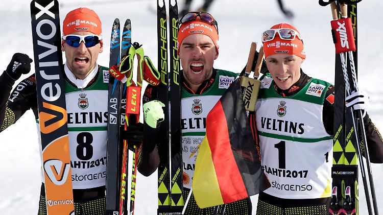 Rein deutsches Podium: Johannes Rydzek (M.) siegt vor Eric Frenzel (r.) und Björn Kircheisen.