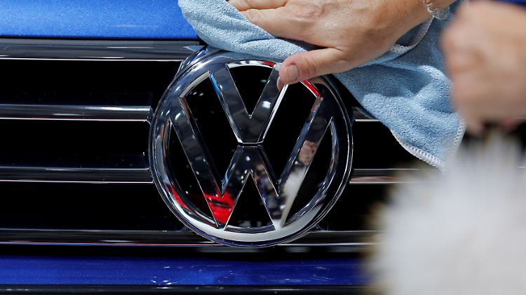 VW glätzt wieder mit schwarzen Zahlen. Außerdem hat kein Autohersteller mehr Fahrzeuge ausgeliefert.