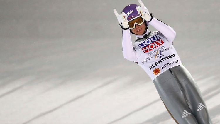 Andreas Wellinger war einer der vier deutschen Überflieger im Mixed-Team.
