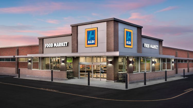 Selbst im Walmart-Geburtsort in Rogers, Arkansas steht inzwischen eine Aldi-Filiale. Rund 2000 US-Märkte soll es bis Ende 2018 geben.
