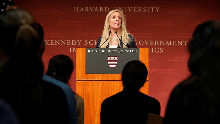 Gibt ihre ablehnende Haltung auf: Lael Brainard signalisiert grünes Licht für steigende Leitzinsen.