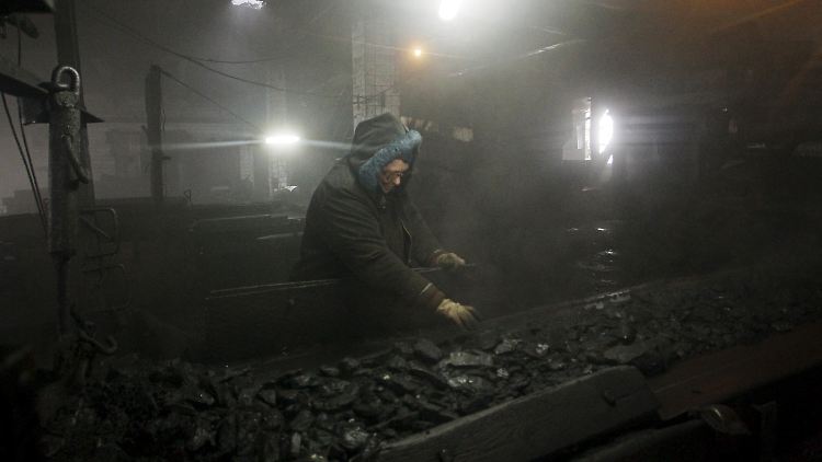 Eine Arbeiterin in einer Kohlemine in Donetsk.
