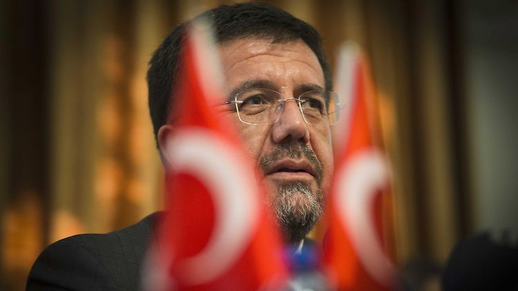 Der türkische Wirtschaftsminister Nihat Zeybekci.
