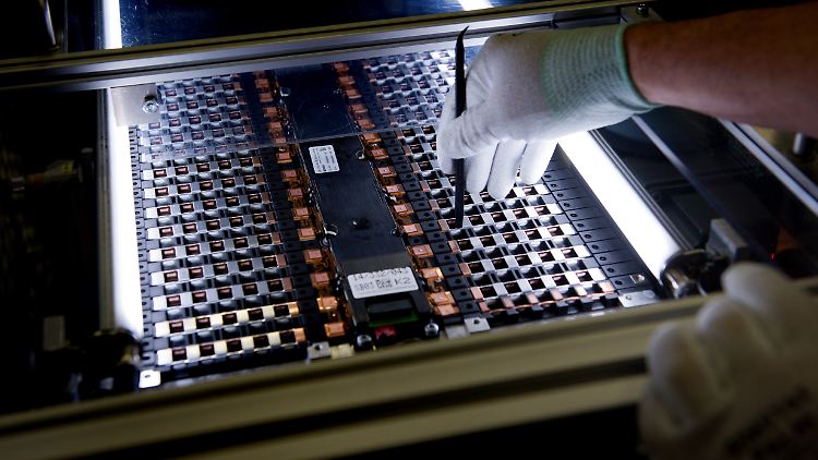 In der EU werden noch deutlich weniger Batterien produziert als in den USA und Asien.