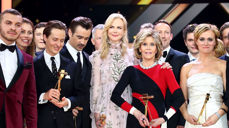 Bitte lächeln: Colin Farrell, Nicole Kidman und Jane Fonda auf der Bühne.