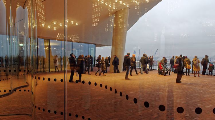 Die Plaza ist ein begehrter Ort, um einen Ausblick über das Stadtzentrum zu bekommen.