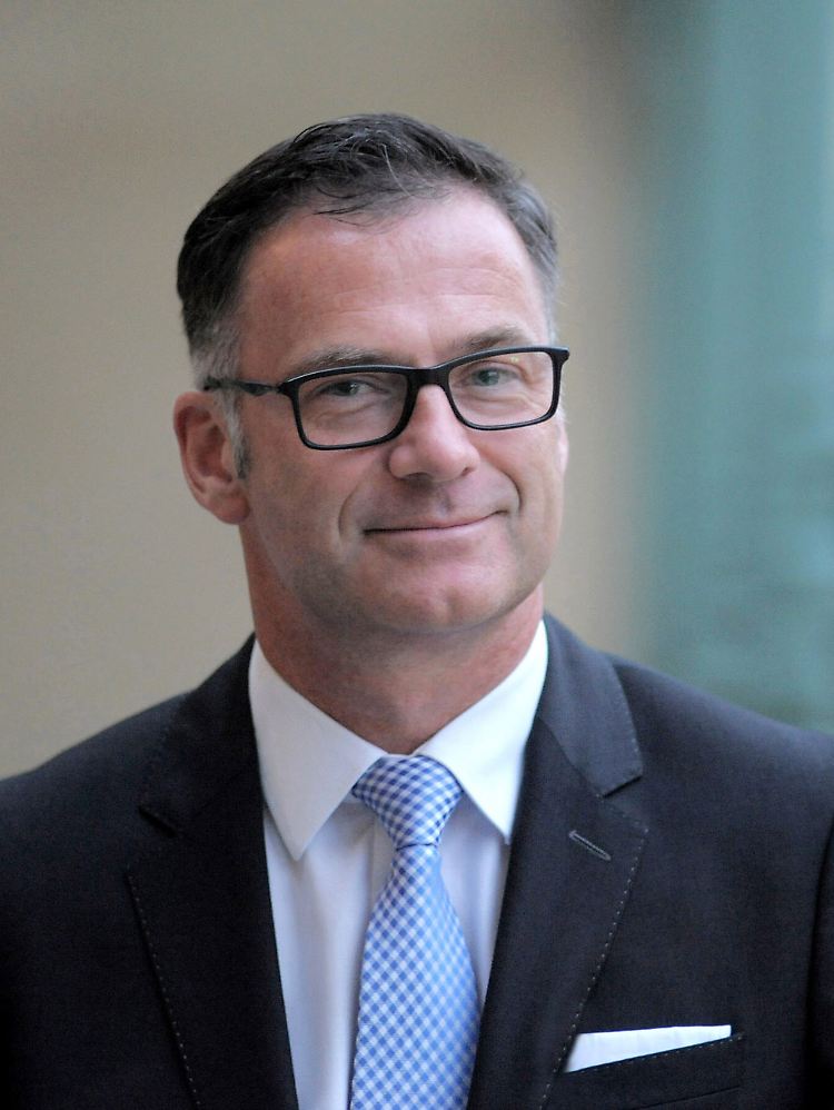 Thomas Buckard ist seit dem Jahr 2000 Gründungsmitglied und Aktionär der MPF AG. Als Vorstand ist er für die Kundenakquisition und -betreuung zuständig. Zuvor arbeitete der passionierte Bergsteiger im Private Banking der Deutsche Bank AG.