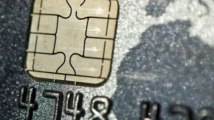 Die zusätzliche Authentifizierung über einen Code nennt sich bei der Kreditkarte 3D-Secure.