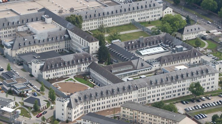 In Frankfurt betreiben die USA ihr größtes Konsulat der Welt. 