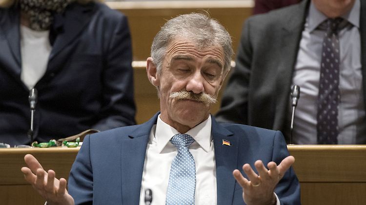 Uwe Junge teilte im Wahlkampf im Frühjahr 2016 mächtig aus, warf der Kanzlerin "Vaterlandsverrat" vor.
