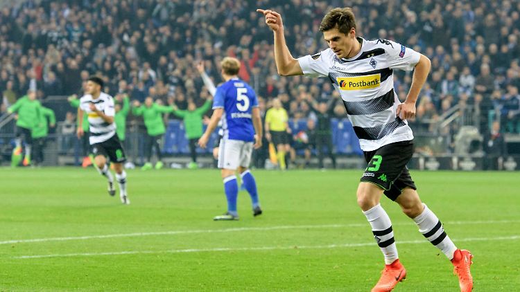 Jonas Hofmann erzielte das wertvolle Gladbacher Auswärtstor auf Schalke.