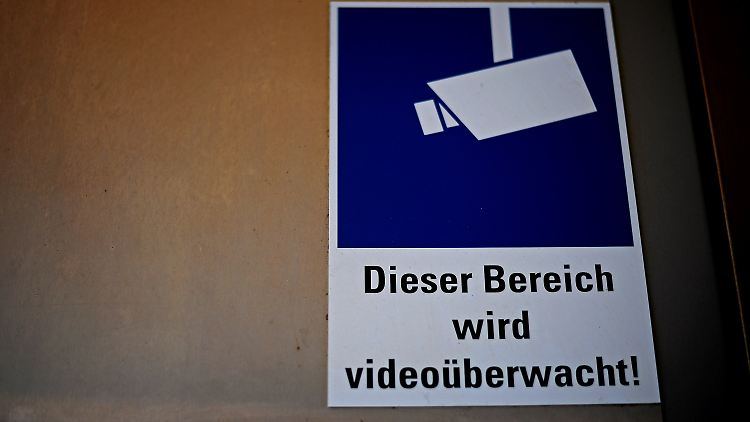Diese Schilder dürfte es künftig in vielen privaten, aber auch öffentlichen Einrichtungen geben.