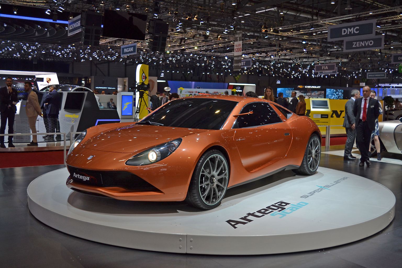 Es gibt auf dem Genfer Salon immer wieder Automarken, die die Fans der Mobilität ins Grübeln bringen. Deshalb seien sie an dieser Stelle einmal ausführlich vorgestellt. Den Anfang macht Artega mit ihren Ups and Downs. 