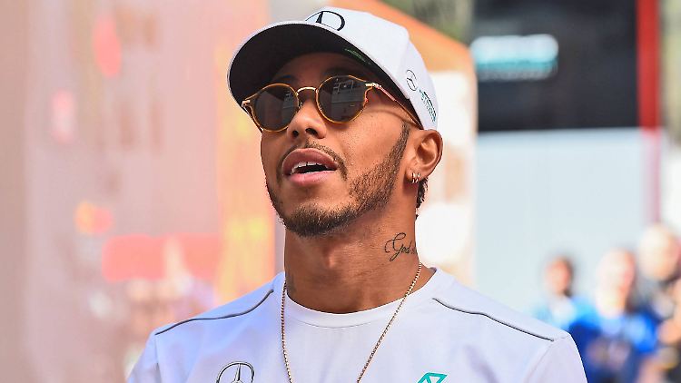 "Die sind viel schneller, als sie zeigen": Lewis Hamilton.