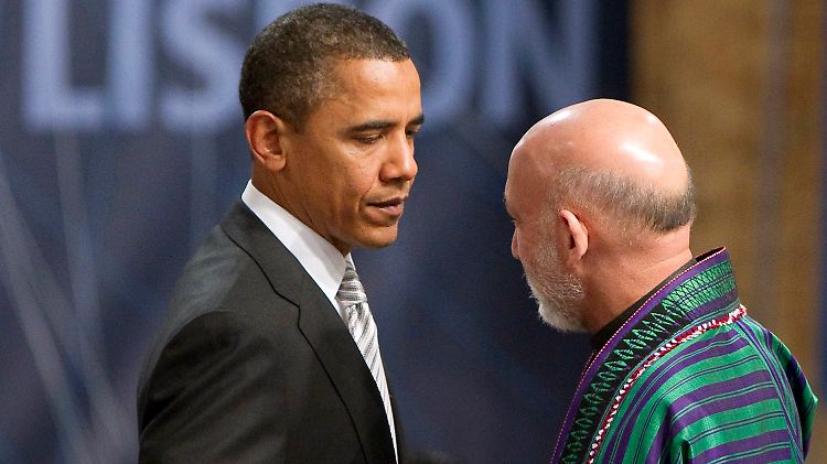 US-Präsident Obama mit dem ehemaligen afghanischen Präsidenten Karzai: Große Bargeld-Lieferungen